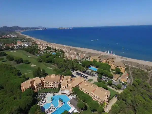 La Costa Hotel Golf Beach Resort