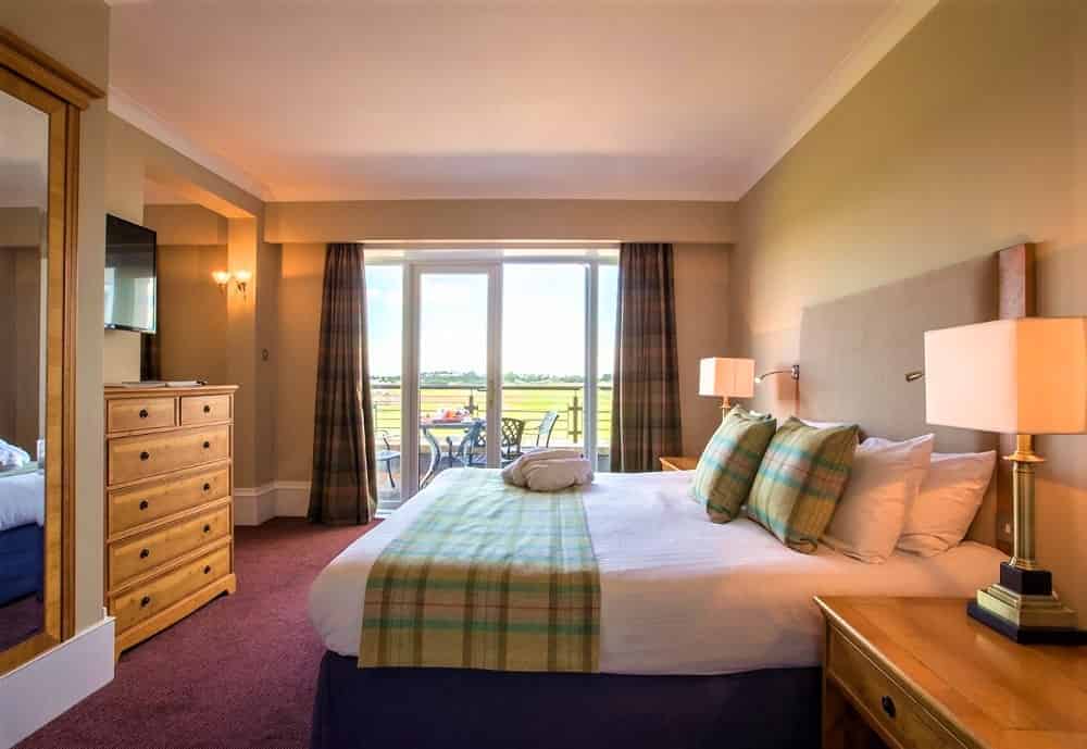 Carnoustie Golf