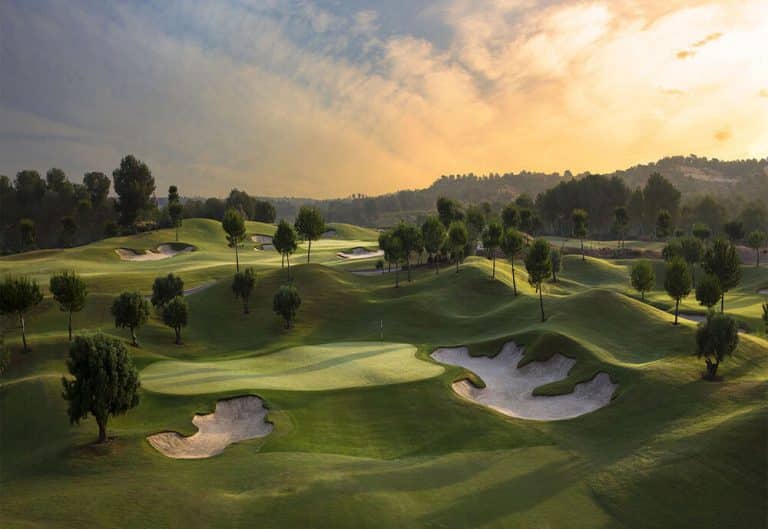 Las Colinas Golf & Country Club