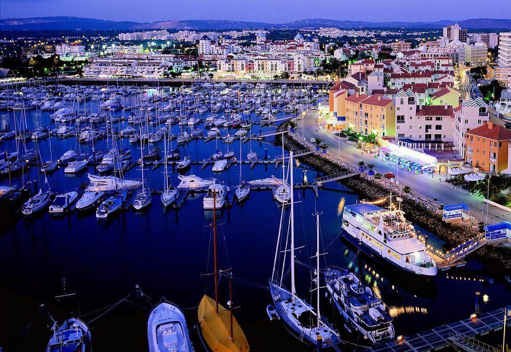 Vilamoura Marina nightlife and bars for golf groups in the Algarve, Portugal