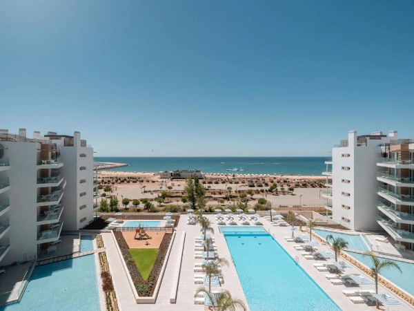 Dom Pedro Residences