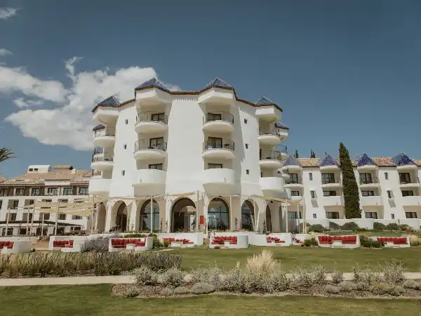 La Zambra Resort